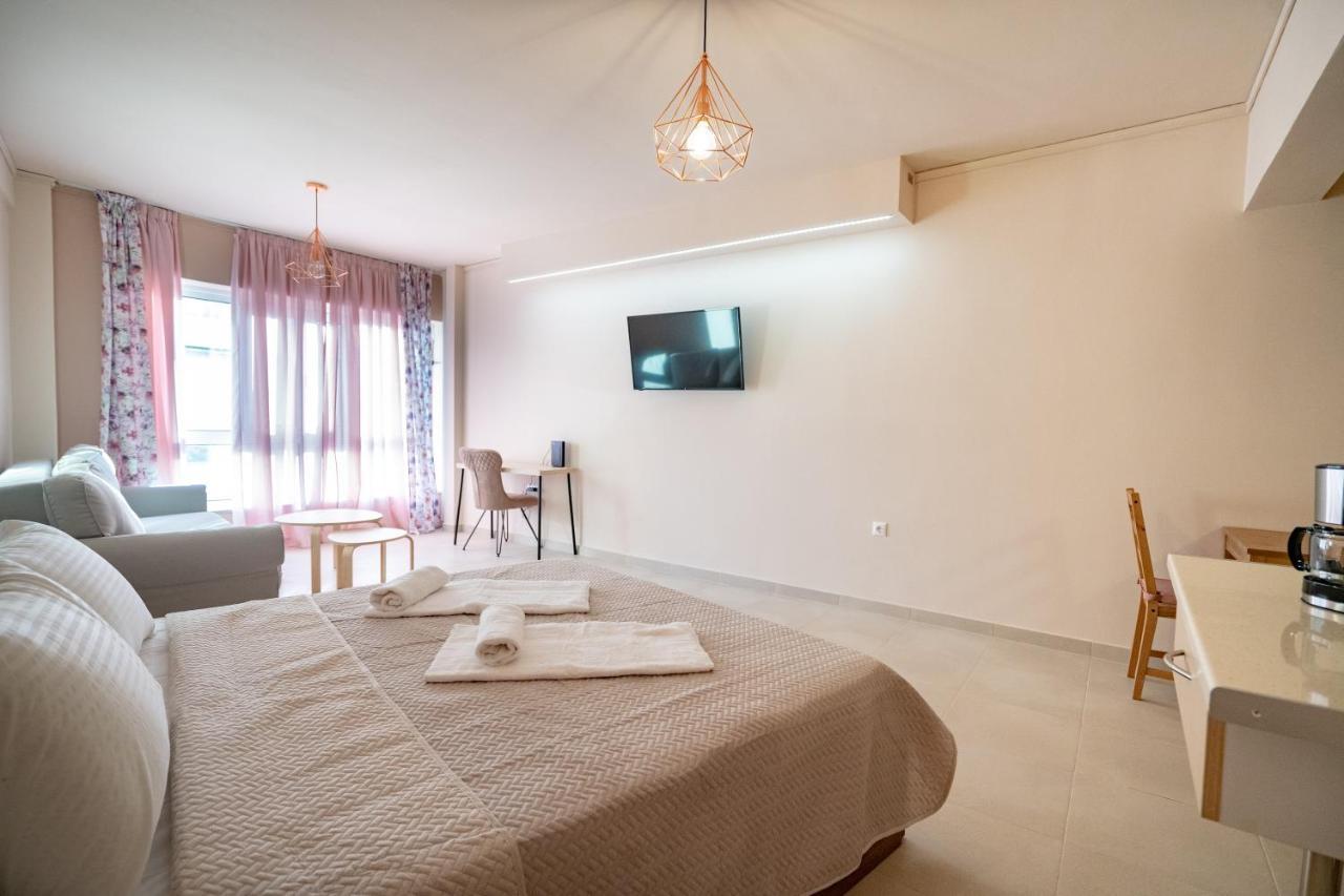 Monastiraki Metro Station Studio For 4 Persons Atene Esterno foto