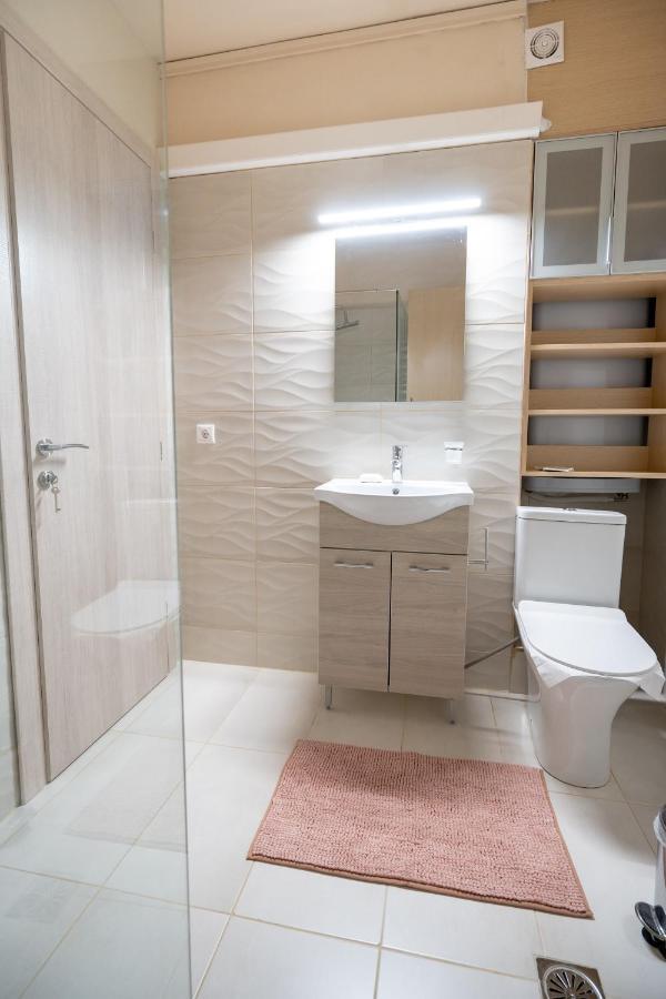 Monastiraki Metro Station Studio For 4 Persons Atene Esterno foto