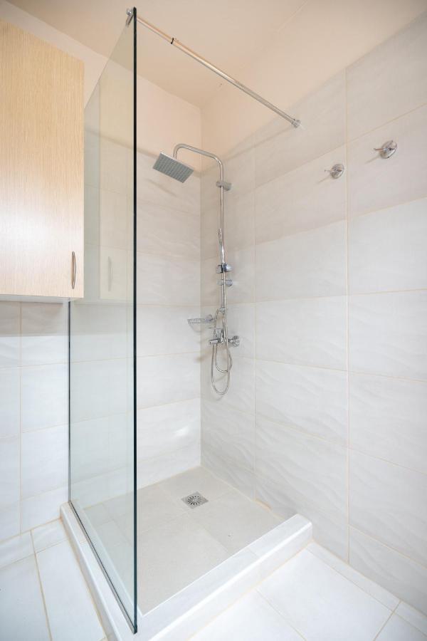 Monastiraki Metro Station Studio For 4 Persons Atene Esterno foto